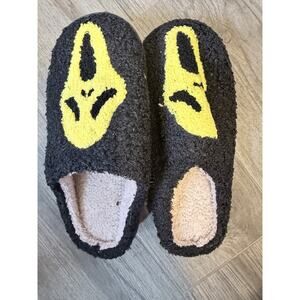 Scream, Slippers, Black And Yellow And Logo On Top Size 7.5-8